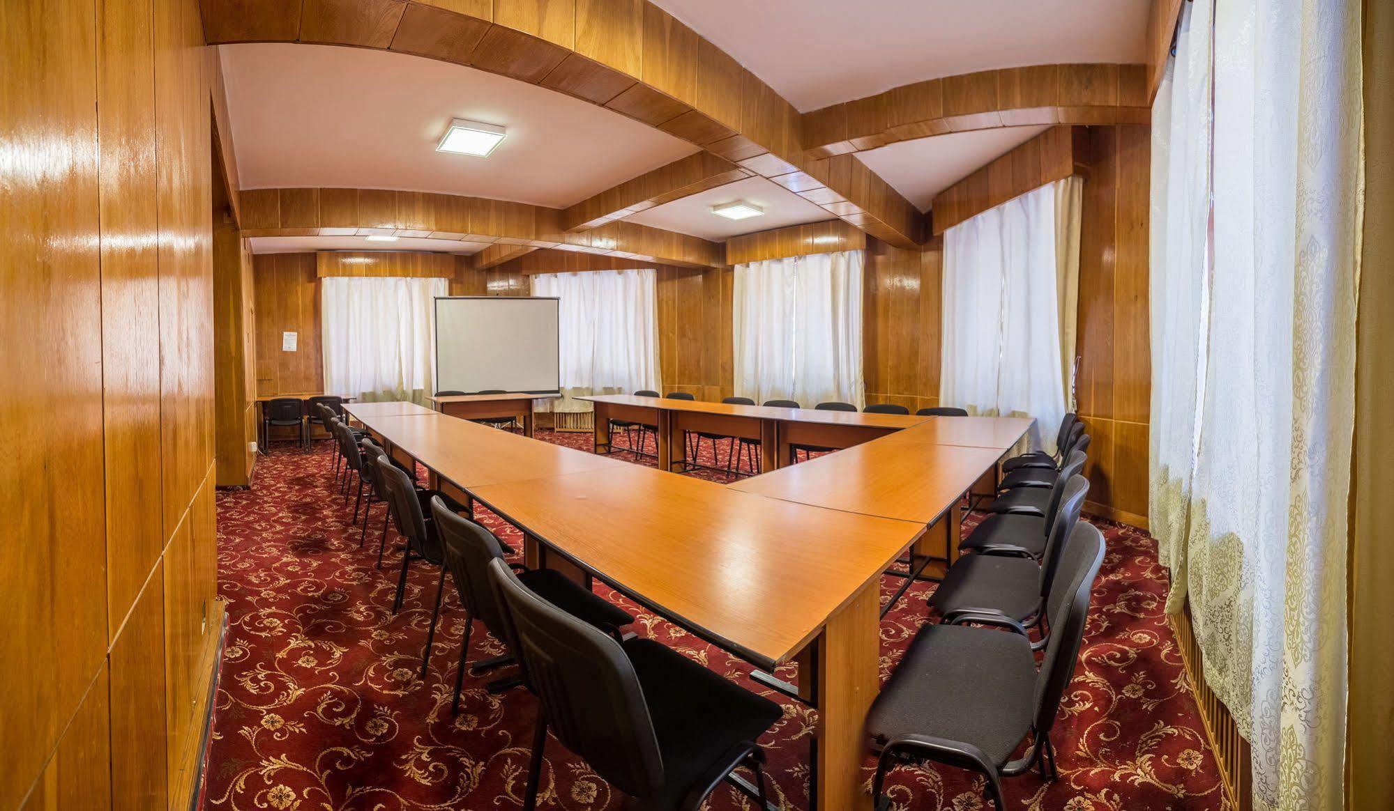 Hotel Rina Cerbul Sinaia Exteriér fotografie